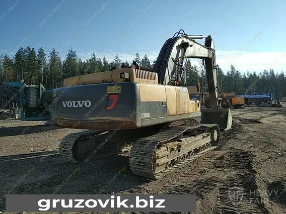 Экскаватор Volvo EC300D 2013 года б/у фото 4