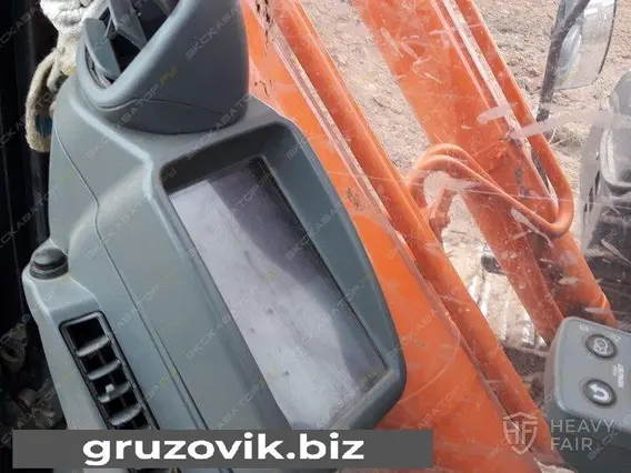 Экскаватор Hitachi ZX240LC-5G 2013 года новый фото 12