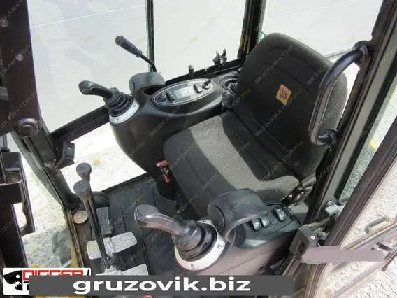 Экскаватор JCB 8018 CTS 2013 года б/у фото 4