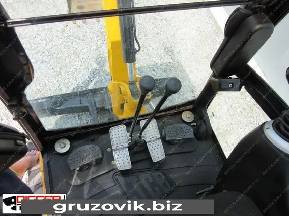 Экскаватор JCB 8018 CTS 2013 года б/у фото 5