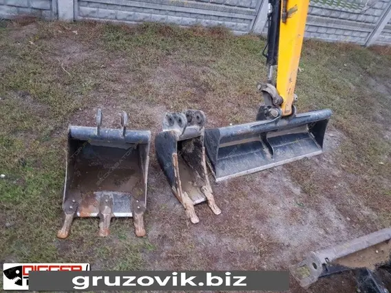Экскаватор JCB 8018 CTS 2010 года б/у фото 8