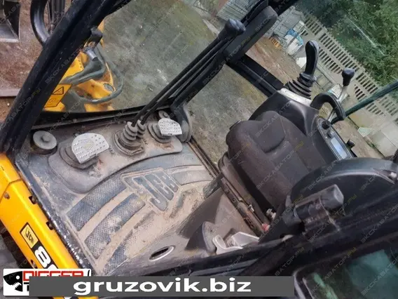 Экскаватор JCB 8018 CTS 2010 года б/у