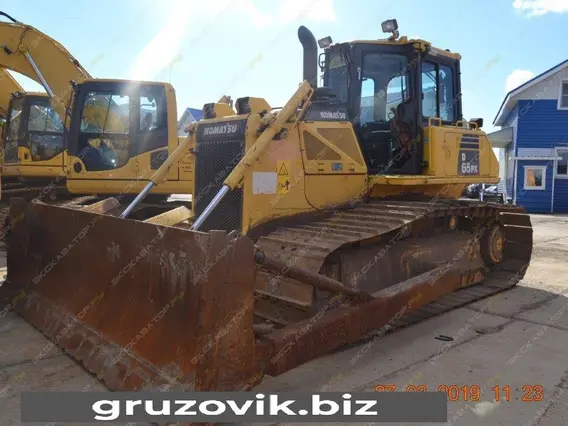 Бульдозер Komatsu D65PX-16 2012 года б/у