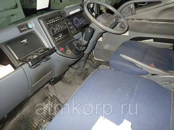 Тентованный грузовик MITSUBISHI CANTER FE72B 2008 года б/у фото 4