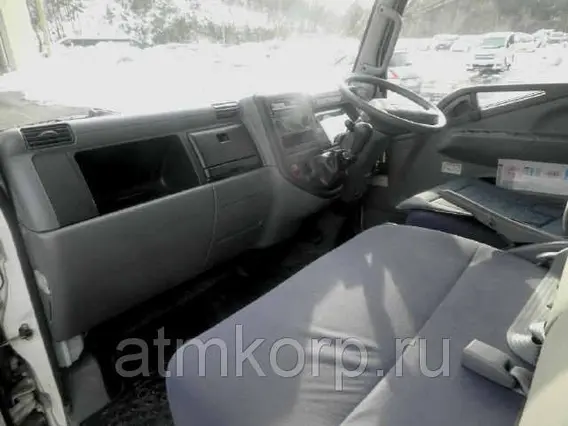 Тентованный грузовик Mitsubishi CANTER FE72BS 2010 года б/у фото 3