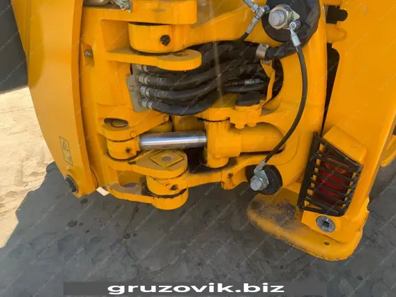 Экскаватор-погрузчик JCB 3CX Super 2018 года б/у фото 6