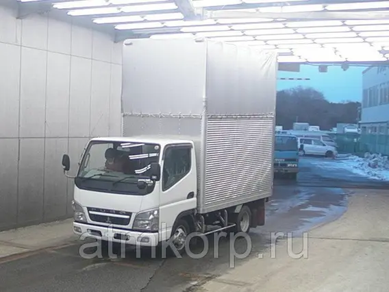 Тентованный грузовик Mitsubishi CANTER FB70B 2010 года б/у