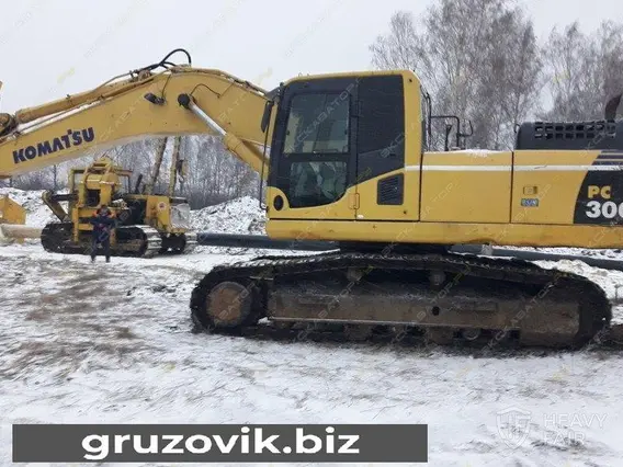 Экскаватор Komatsu PC300-8 2011 года б/у