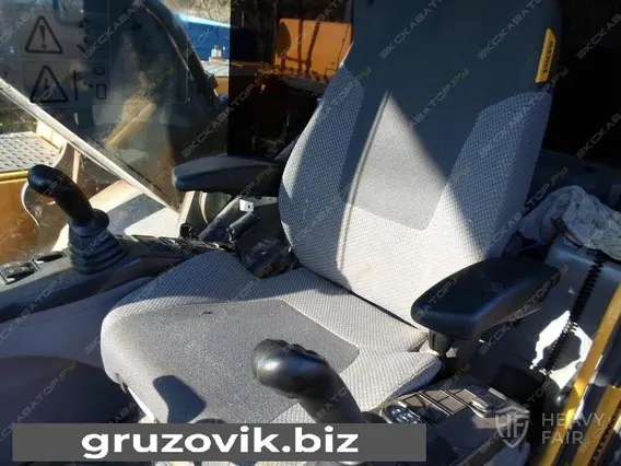 Экскаватор Volvo EC250D 2016 года б/у фото 15