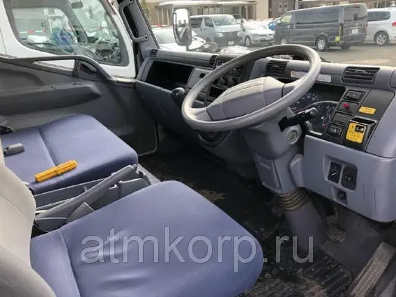 Эвакуатор Mitsubishi CANTER FE83DN 2010 года б/у фото 3