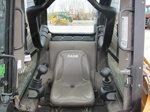 Фронтальный погрузчик Case SV250 2018 года новый фото 5