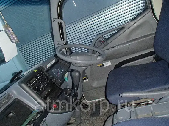 Самопогрузчик Mitsubishi CANTER FE83DN 2009 года б/у фото 4