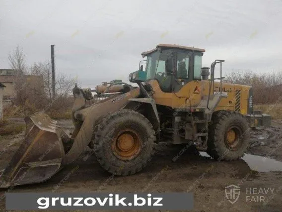 Фронтальный погрузчик SDLG LG956L 2012 года б/у
