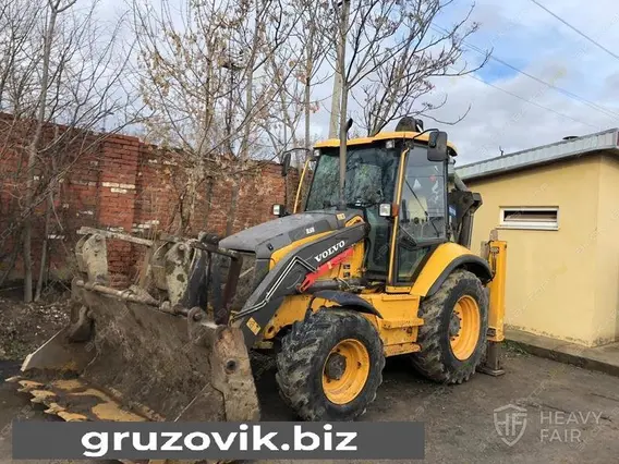 Экскаватор-погрузчик Volvo BL61 2012 года б/у