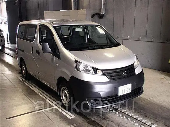 Микроавтобус MITSUBISHI DELICA BVM20 2015 года б/у