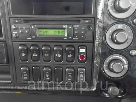 Автофургон Mitsubishi FUSO FK62FZ 2015 года б/у фото 6