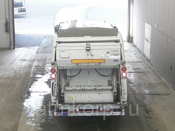 Мусоровоз MITSUBISHI FUSO FK71F 2008 года б/у фото 3