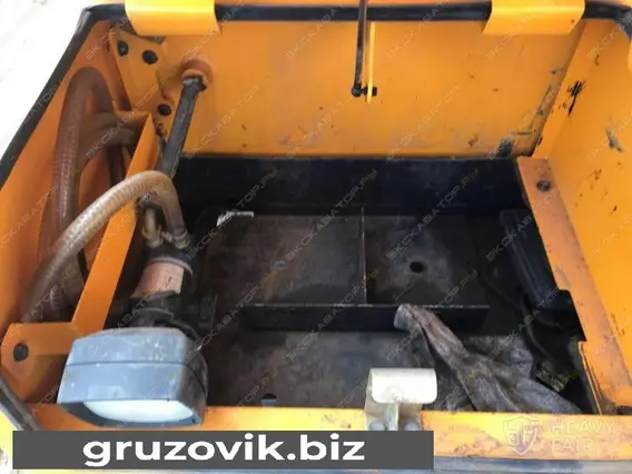 Экскаватор Hyundai R320LC-7 2011 года б/у фото 13