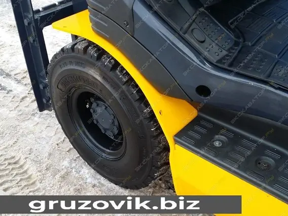 Вилочный погрузчик Komatsu FD15T-21 2012 года б/у фото 9