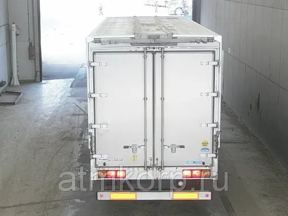 Автофургон Mitsubishi FUSO FK72FZ 2009 года б/у фото 3