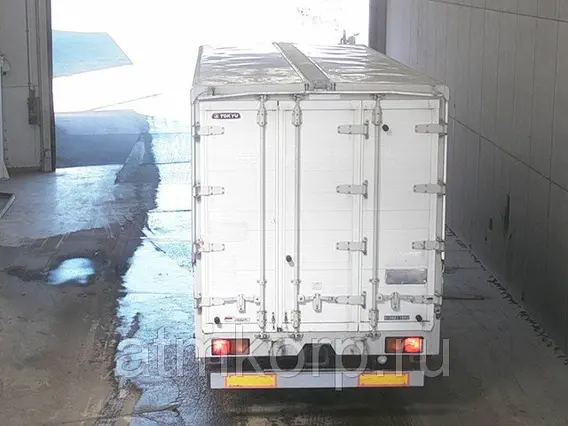 Автофургон Mitsubishi FUSO FK71D 2008 года б/у фото 3