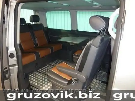 Микроавтобус Volkswagen multivan T5 2012 года б/у