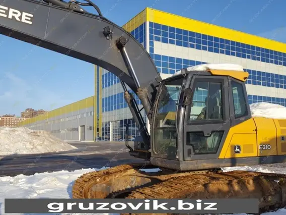 Экскаватор John Deere E210 LC 2013 года б/у