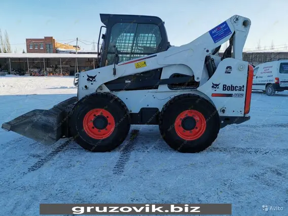 Фронтальный погрузчик Bobcat S850 2011 года б/у