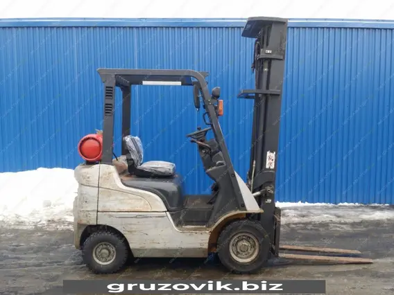 Вилочный погрузчик Caterpillar DP15NT 2011 года б/у