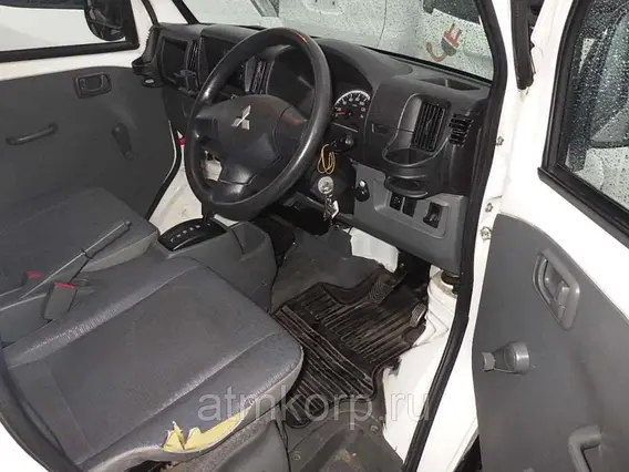 Тентованный грузовик Mitsubishi MINICAB TRUCK U61T 2013 года б/у фото 7