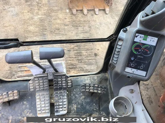 Экскаватор Hitachi ZX200-5G 2014 года б/у фото 11