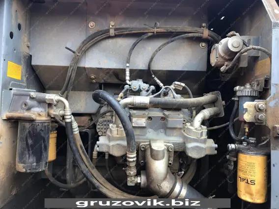 Экскаватор Hitachi ZX200-5G 2014 года б/у фото 13