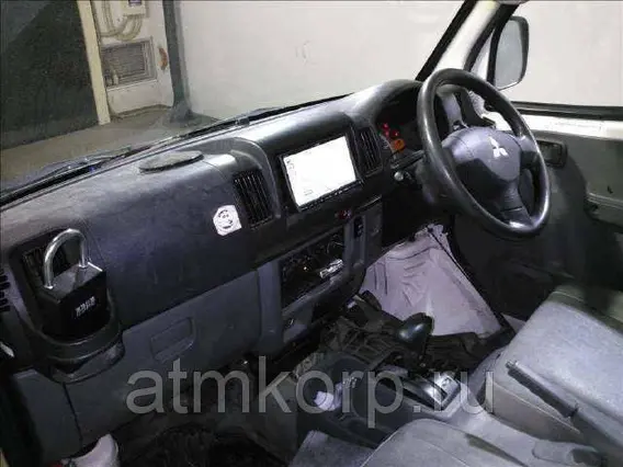 Микроавтобус Mitsubishi MINICAB VAN U62V 2010 года б/у фото 3