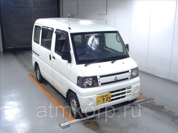 Микроавтобус Mitsubishi MINICAB VAN U62V 2010 года б/у