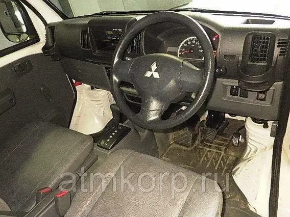Микроавтобус Mitsubishi MINICAB VAN U62V 2012 года б/у фото 3