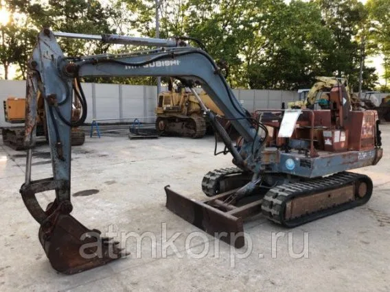 Экскаватор Mitsubishi ME35 1989 года б/у