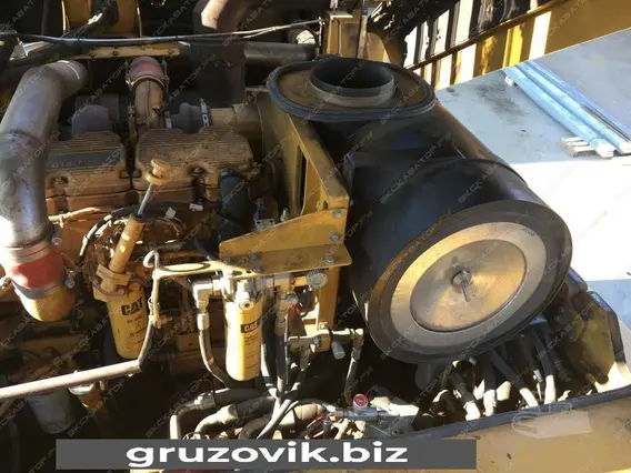 Дорожная фреза Caterpillar PM200 2013 года б/у фото 6