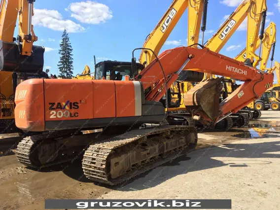 Экскаватор Hitachi ZX200 2011 года б/у фото 4