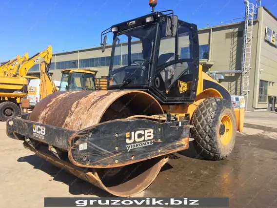 Дорожный каток JCB Vibromax VM 132D 2012 года б/у