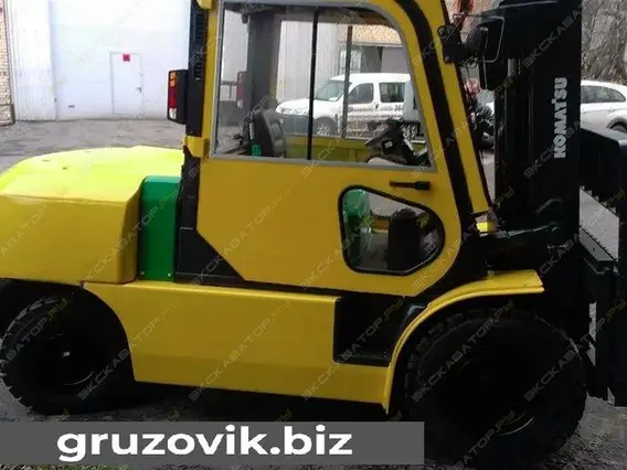 Вилочный погрузчик Komatsu FD50-8 2008 года б/у