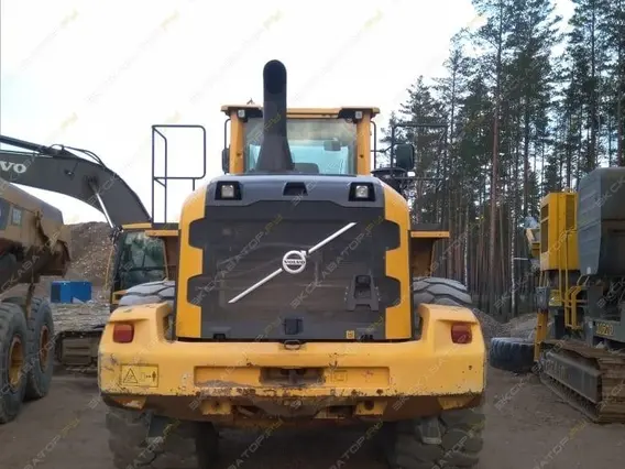 Фронтальный погрузчик Volvo L220G 2014 года б/у фото 3