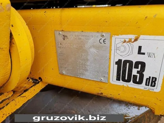 Экскаватор JCB JS 160W 2010 года б/у фото 6