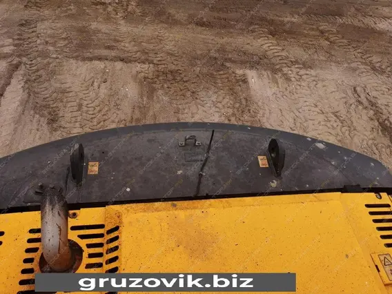 Экскаватор-погрузчик JCB JS 200W 2012 года б/у фото 18