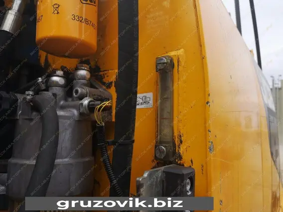 Экскаватор-погрузчик JCB JS 200W 2012 года б/у фото 7
