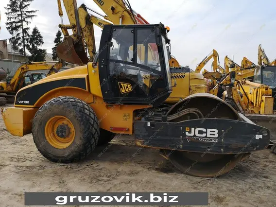Дорожный каток JCB Vibromax VM 132D 2012 года б/у фото 3