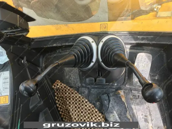 Экскаватор-погрузчик JCB 4CX 2012 года б/у фото 18