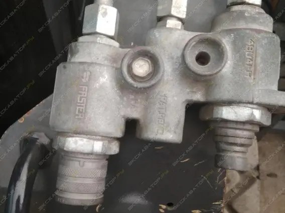 Фронтальный погрузчик New Holland L218 2014 года б/у фото 19