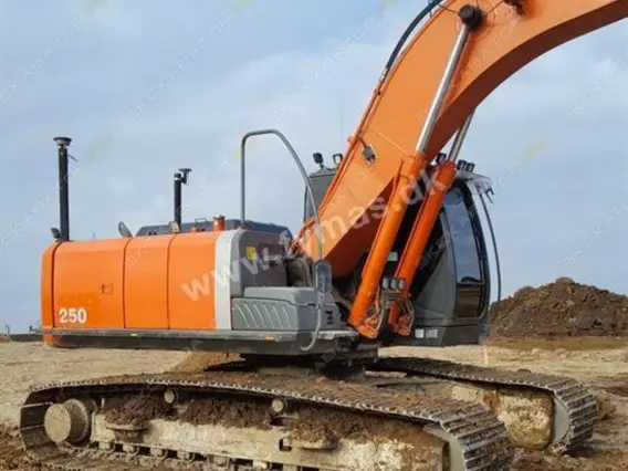 Экскаватор Hitachi ZX250 LC-3 2008 года б/у фото 4