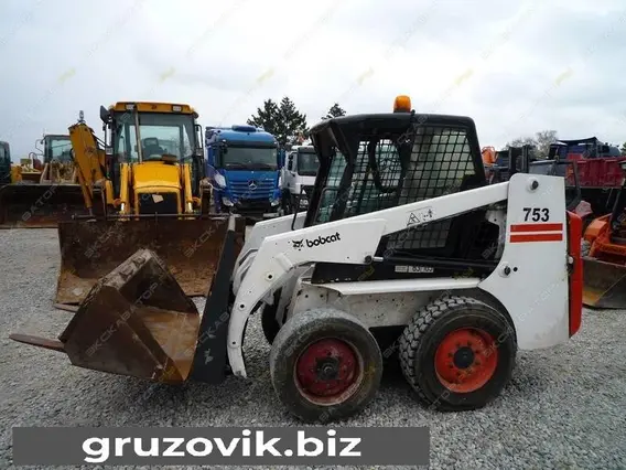 Вилочный погрузчик Bobcat 753 2001 года б/у фото 7