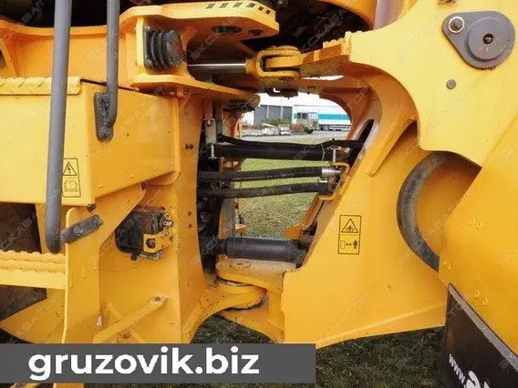 Фронтальный погрузчик Volvo L220G 2014 года б/у фото 8